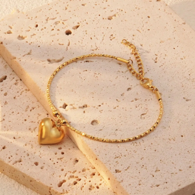 Bracelet dore charm en forme de coeur acier inoxydable