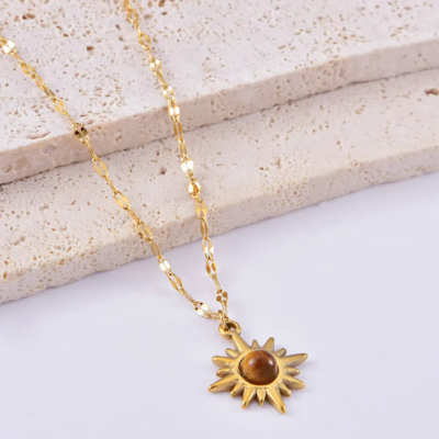 Collier dore acier inoxydable et pierre naturelle soleil 02