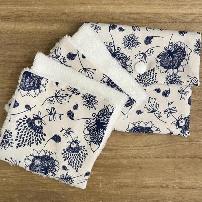 Pochette et ses 4 lingettes - Tissu Blanc / Bleu - Cousu main
