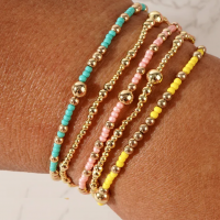 Lot de 5 bracelets colore s a perles 01