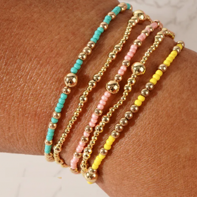 Lot de 5 bracelets colore s a perles 01