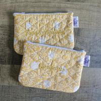 Pochette brode e cousue main jaune